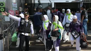 Tips Sehat untuk Jemaah Haji 2025: Istirahat Cukup dan Minum Oralit