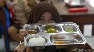 Dua Bakteri Bikin Ratusan Siswa Bogor Keracunan di MBG