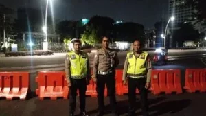Polisi Tutup Lalu Lintas di Monas demi Cegah Balap Liar