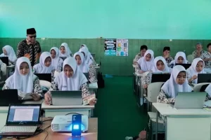E Learning Solusi Jangka Panjang atau Darurat Saja