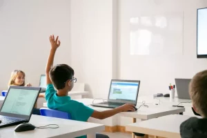 Siswa Modern Butuh Literasi Digital Sejak Dini