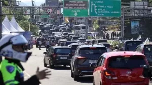 Libur Panjang, 15 Ribu Kendaraan Lewat Puncak Pagi Ini