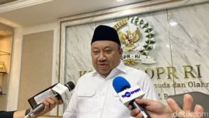 DPR Minta Pemerintah Kaji Wacana Stairlift Permanen di Borobudur