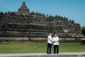 Macron Terkesan Pesona Spiritual Borobudur