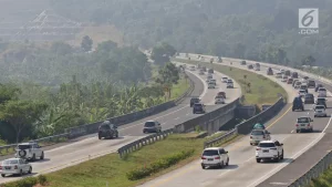 Arus Balik Idul Adha Naik, Kendaraan ke Jakarta Padat