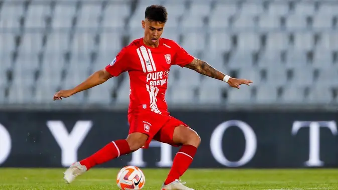 FC Twente Lepas Mees Hilgers, Tunggu Tawaran Baru