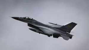 Langit Ukraina Membara: Su-35 Rusia Runtuh Dihantam F-16!