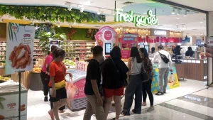 Sushi Hemat di Transmart, Pengunjung Serbu!