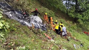 Helikopter Ziarah Jatuh: 7 Korban Jiwa Tragis
