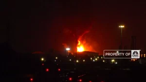 Video: Israel Balas Serang dengan Bombardir Kilang Iran