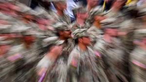 Trump Jalankan Parade Militer Ala Xi & Putin