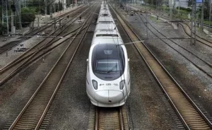 Mana lebih cepat kereta cepat atau pesawat domestik