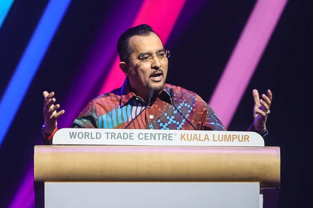Asyraf Wajdi memperingatkan agar tidak menganggap bullying sebagai lelucon yang tidak berbahaya di sekolah asrama, dan mengajak siswa untuk memutus siklus tersebut