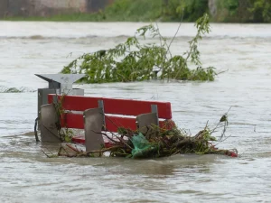 Awas Banjir! BMKG Peringatkan Hujan Lebat Hantam Wilayah RI Sepekan