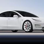 Elon Musk klaim chatbot AI Grok akan segera ada di mobil Tesla: ‘Paling lambat minggu depan’