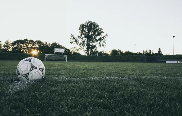 Tips Taruhan Sepak Bola Terbaik – Saran Ahli untuk Senin, 14 Juli