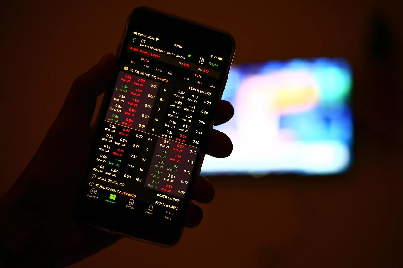 Saham CUAN Konglomerat Prajogo Pangestu Terjun, Harga Baru Hasil Stock Split Menjadi Rp1.600-an