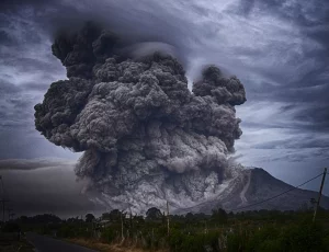 Erupsi Gunung Marapi, PVMBG Imbau Radius 3 Kilometer dari Kawah Tetap Steril