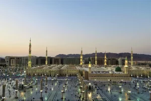 Jadwal Salat Surabaya 17 Juli 2025: Lengkap dengan Niat dan Waktu Shalat