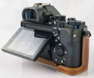 Sony RX1R III: Kamera Kompak 61MP untuk Kreator dan Fotografer Profesional