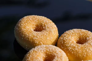 Pinkan Mambo Tanggapi Kritik Pedas Food Vlogger Tentang Donatnya: “Kau Menutup Rezeki”