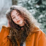 Profil Erika Carlina: Model, Influencer, dan Aktris Film Horor Indonesia