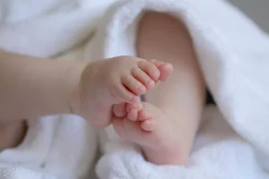 Irene Agustine Tanggapi Isu Anak dan Ayah Bayi Erika Carlina: “Stop Memiripkan Anak Saya”