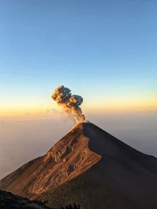 Seismograf Gunung Marapi Catat Empat Kali Gempa Tektonik dalam 24 Jam Terakhir