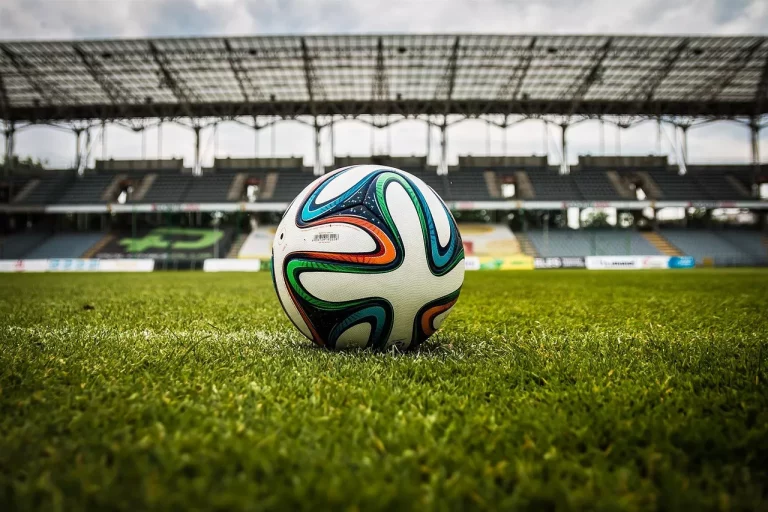 Nyaris Berantem dengan El Rumi saat Tanding Bola, Begini Klarifikasi Syamsir Alam