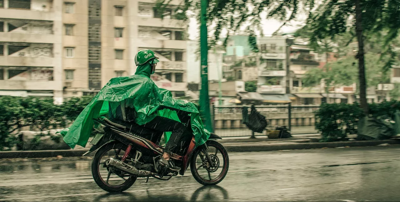 Driver Ojol Tuntut Komisi 90% untuk Pengemudi, Ini Tanggapan Grab