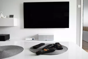 7 Perbedaan Smart TV dan Android TV: Wajib Tahu Sebelum Beli!