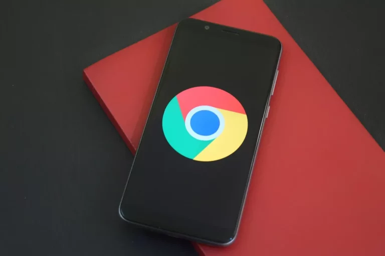 Chrome di iOS Kini Dukung Ganti Akun Google Kerja dan Pribadi dengan Mudah