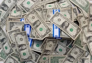 Rupiah Menguat Lagi, Ditutup di Level Rp16.303/USD: Faktor Pengaruh dan Prediksi Ke Depan