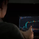 Harga Bitcoin (BTC) Terancam Turun 12%: Mengapa Holder Jangka Panjang Mulai Profit Taking?