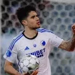 Kevin Diks Dipuji Pelatih Borussia Monchengladbach Setelah Debut Tak Resmi