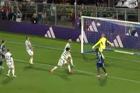 Ajax Kalahkan Celtic 5-1 di Como: Pelajaran Berharga dalam Pertandingan Dua Babak