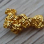Harga Emas di Pegadaian Turun Hingga Rp15.000 per Gram Hari Ini