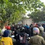 Banyuwangi Macet Parah, Warga Jember Panik karena Kesulitan BBM