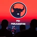Serba-Serbi Peringatan Kudatuli: PDIP Singgung “Tukang Kayu”, Hasto, dan Ancaman 7 Persen